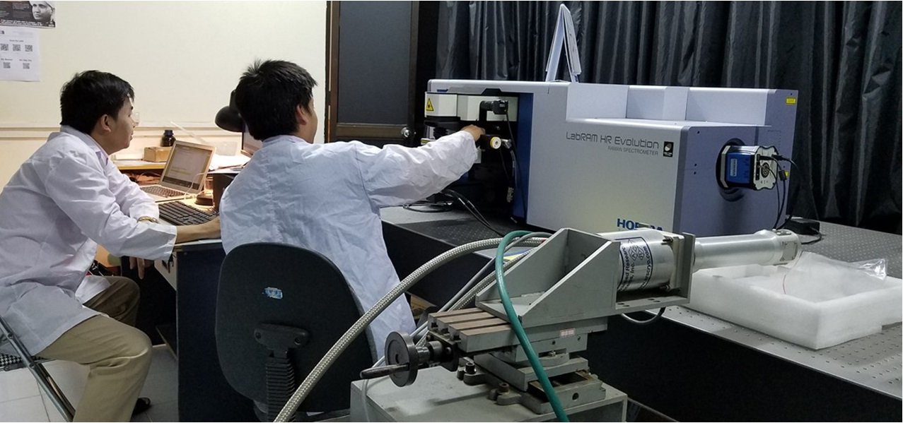 Faculty of Physics Highlights